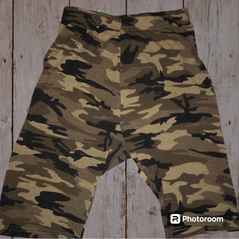 🌱5/$25🌱 High Rise Camo Biking Shorts